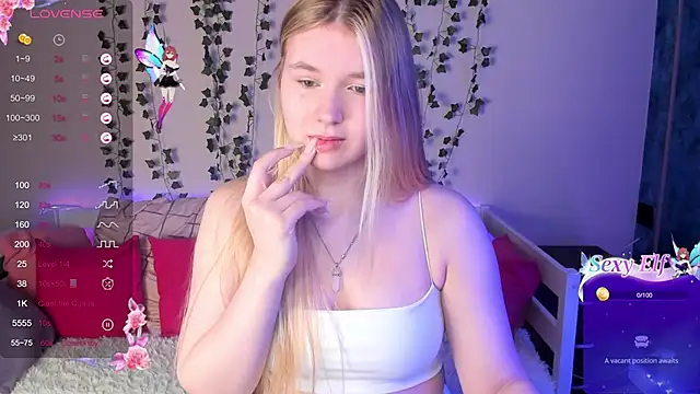 Snapshot of Rebecca_Kelly chatting on 03.20.25 Rebecca Kelly online show from 03.20.25