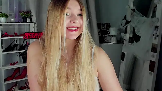 Snapshot of Rebecca_Kelly chatting on 11.01.25 Rebecca Kelly online show from 11.01.25