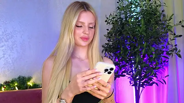 Grace Gordon online show from 01.03.25