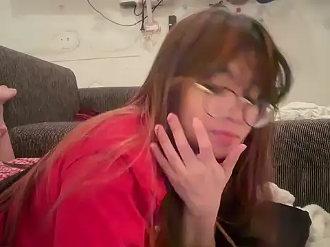 Snapshot of Pinkyrose111 chatting on 02.14.26 Pinkyrose111 online show from 02.14.26