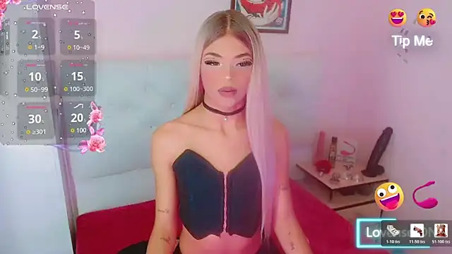 Snapshot of alexa-xxx- chatting on 04.07.26 alexa-xxx- online show from 04.07.26