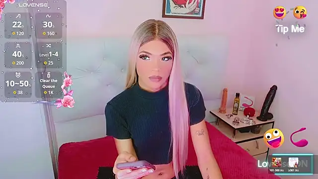 Snapshot of alexa-xxx- chatting on 04.08.26 alexa-xxx- online show from 04.08.26