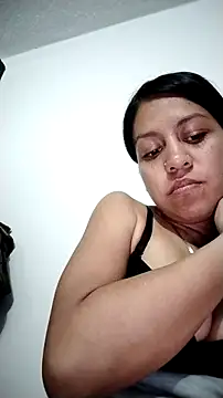 Tiphanydirty3 online show from 04.22.26