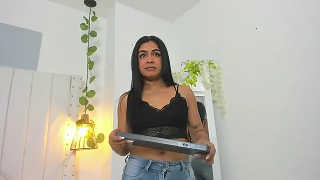 hannah gray online show from 10.26.25