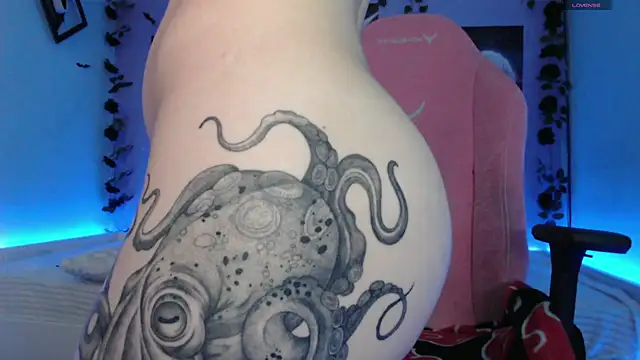 Scarlettsrorm online show from 02.22.25