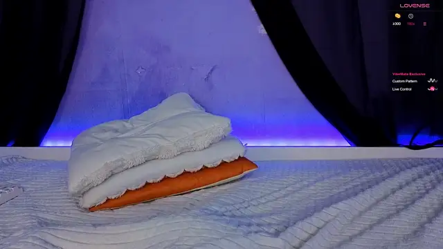 Scarlettsrorm online show from 11.16.25