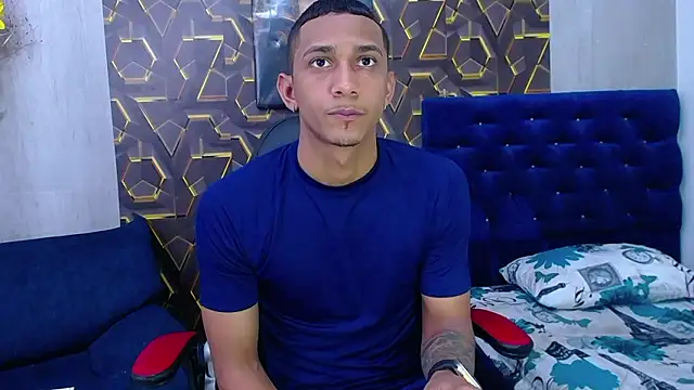 Snapshot of dominic_smith_ chatting on 03.25.26 dominic smith online show from 03.25.26