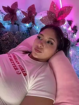 Tsuki-moon online show from 12.13.24