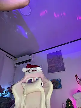 Tsuki-moon online show from 12.04.25