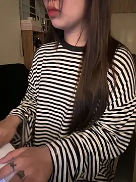 Snapshot of Jenni_nana chatting on 02.08.26 Jenni nana online show from 02.08.26