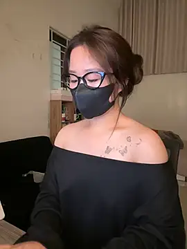 Snapshot of Jenni_nana chatting on 03.09.26 Jenni nana online show from 03.09.26