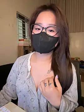 Snapshot of Jenni_nana chatting on 04.03.26 Jenni nana online show from 04.03.26