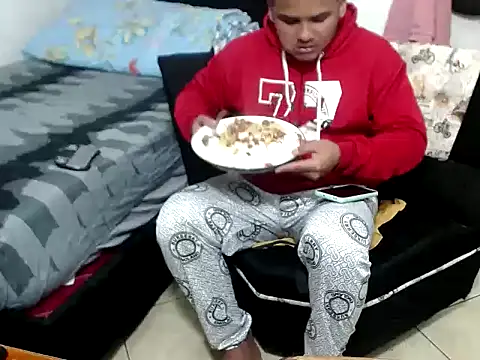 Snapshot of Boycuriousxxx chatting on 11.11.25 Boycuriousxxx online show from 11.11.25