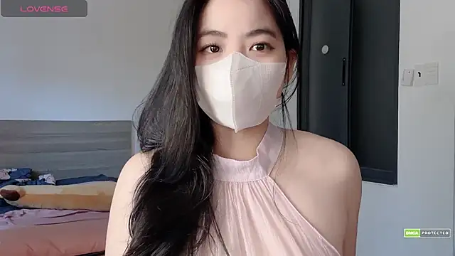 Snapshot of Na_baby chatting on 06.19.26 Na baby online show from 06.19.26
