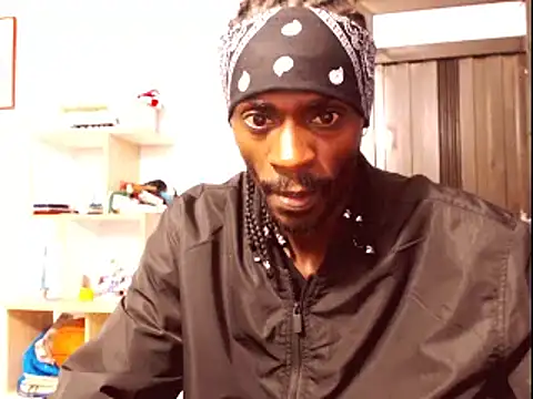 phillip-hot online show from 01.03.25