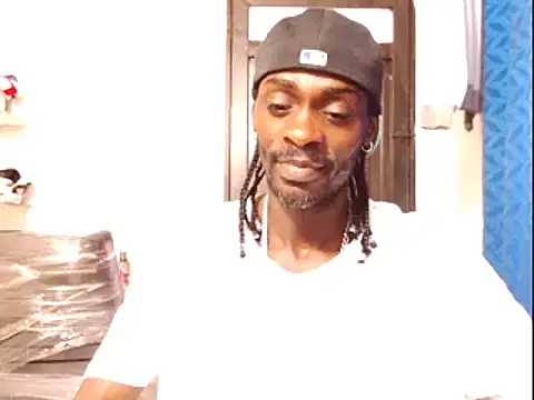 phillip-hot online show from 01.06.25