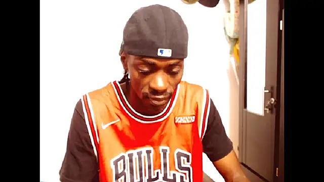 phillip-hot online show from 10.06.25