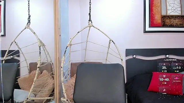 Miranda doll  online show from 04.20.26