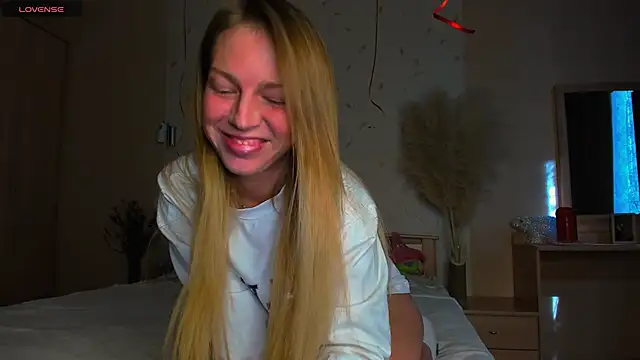 Jeanne Williams online show from 03.12.25