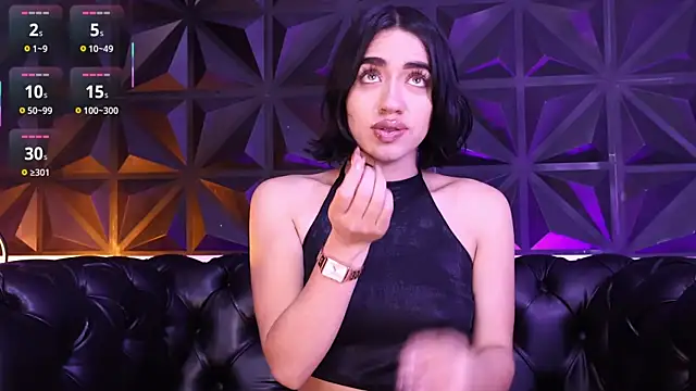 Snapshot of KasiaNoir_ chatting on 11.17.25 KasiaNoir online show from 11.17.25