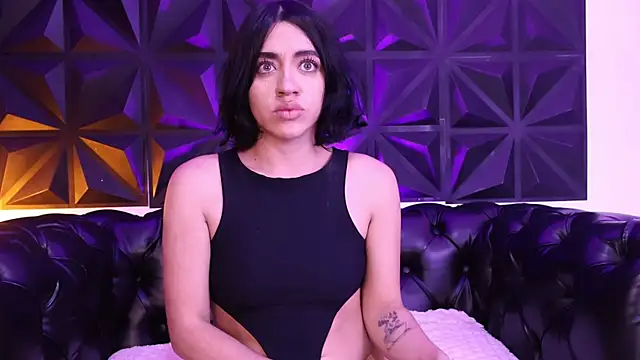 Snapshot of KasiaNoir_ chatting on 12.02.25 KasiaNoir online show from 12.02.25