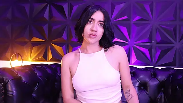 Snapshot of KasiaNoir_ chatting on 12.04.25 KasiaNoir online show from 12.04.25