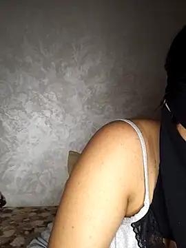 Snapshot of Narimane_maroc chatting on 10.13.25 Narimane maroc online show from 10.13.25