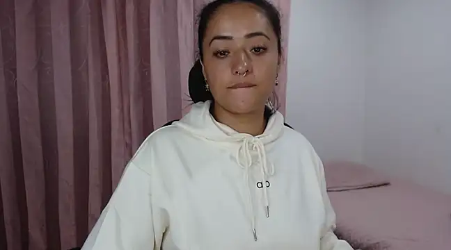 Snapshot of jjulietha95 chatting on 02.20.25 jjulietha95 online show from 02.20.25