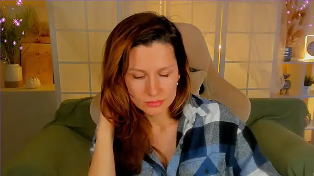 April o Nill online show from 12.27.24