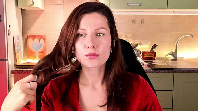 April o Nill online show from 10.11.25