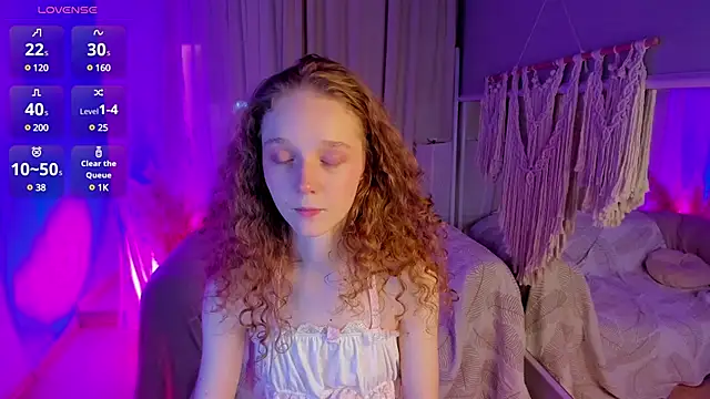 Snapshot of _Rose_Charming_ chatting on 12.16.24  Rose Charming  online show from 12.16.24