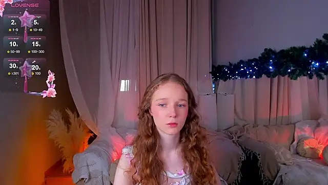 Snapshot of _Rose_Charming_ chatting on 12.27.24  Rose Charming  online show from 12.27.24