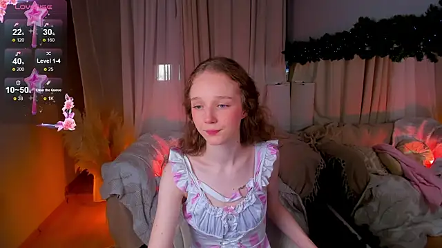 Snapshot of _Rose_Charming_ chatting on 12.28.24  Rose Charming  online show from 12.28.24