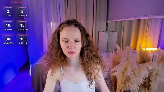 Snapshot of _Rose_Charming_ chatting on 01.22.25  Rose Charming  online show from 01.22.25