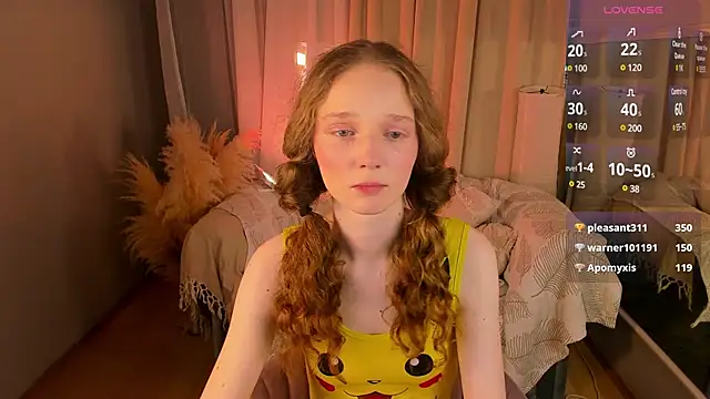 Snapshot of _Rose_Charming_ chatting on 02.20.25  Rose Charming  online show from 02.20.25