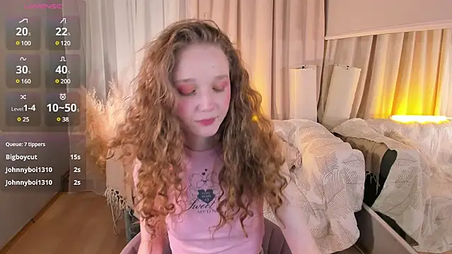 Snapshot of _Rose_Charming_ chatting on 02.22.25  Rose Charming  online show from 02.22.25