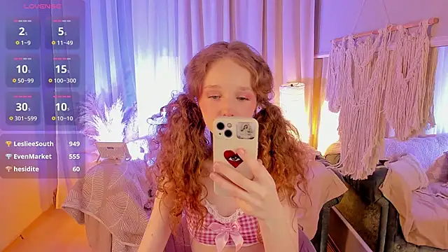 Snapshot of _Rose_Charming_ chatting on 02.28.25  Rose Charming  online show from 02.28.25