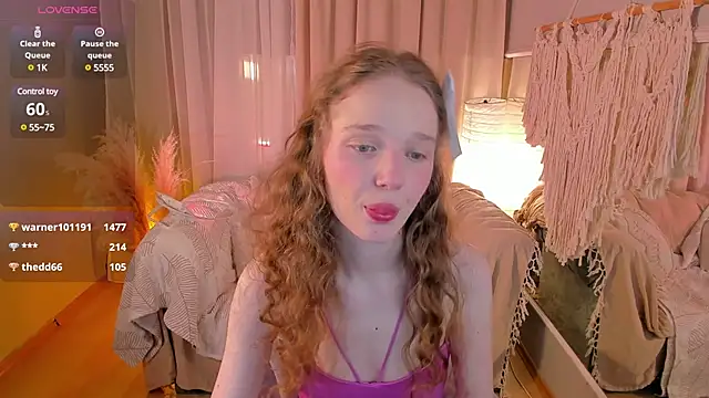 Snapshot of _Rose_Charming_ chatting on 03.23.25  Rose Charming  online show from 03.23.25