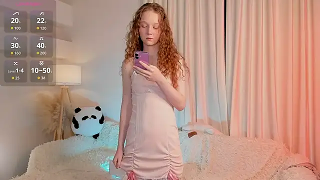 Snapshot of _Rose_Charming_ chatting on 10.06.25  Rose Charming  online show from 10.06.25