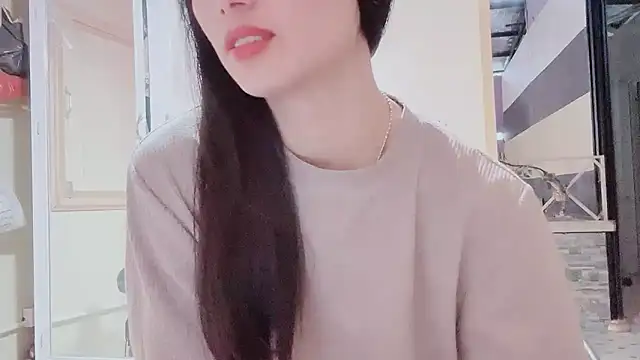 Snapshot of LinhChi_9x chatting on 11.20.25 LinhChi 9x online show from 11.20.25