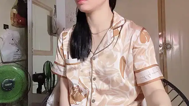 LinhChi 9x online show from 04.23.26