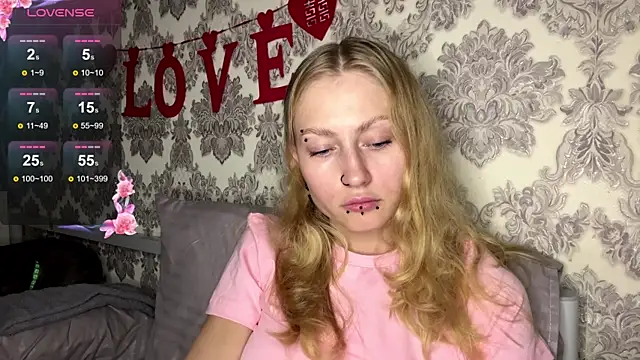 MarthaGees online show from 10.26.25