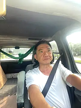 Snapshot of YuHsuant chatting on 10.08.25 YuHsuant online show from 10.08.25