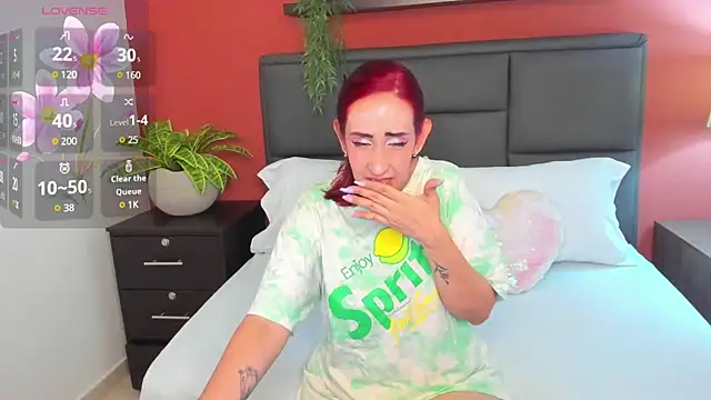 Snapshot of jadde13_ chatting on 01.15.25 jadde13 online show from 01.15.25