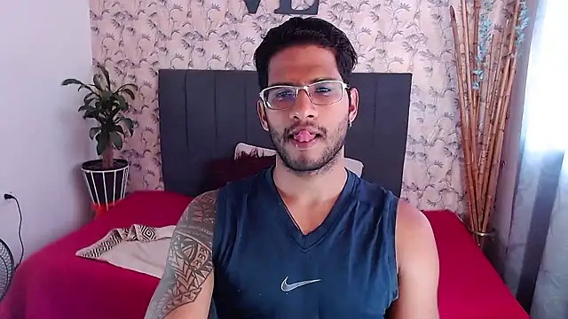 Snapshot of sweet-blowork chatting on 12.05.24 sweet-blowork online show from 12.05.24