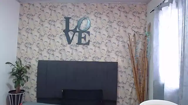 Snapshot of sweet-blowork chatting on 12.11.24 sweet-blowork online show from 12.11.24