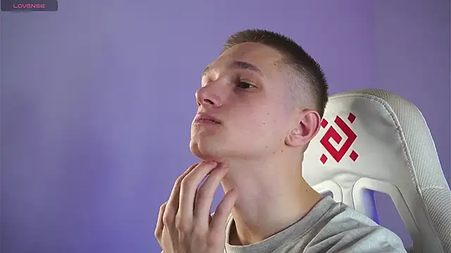 dustyn fox online show from 03.12.25