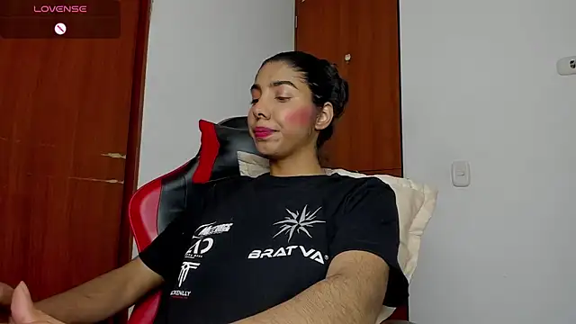 jasmine bunny  online show from 04.30.26