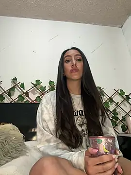 FrancellyHot online show from 12.12.24