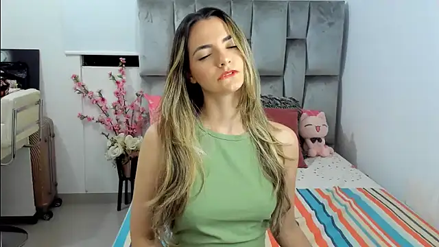 baby-miah online show from 12.30.24